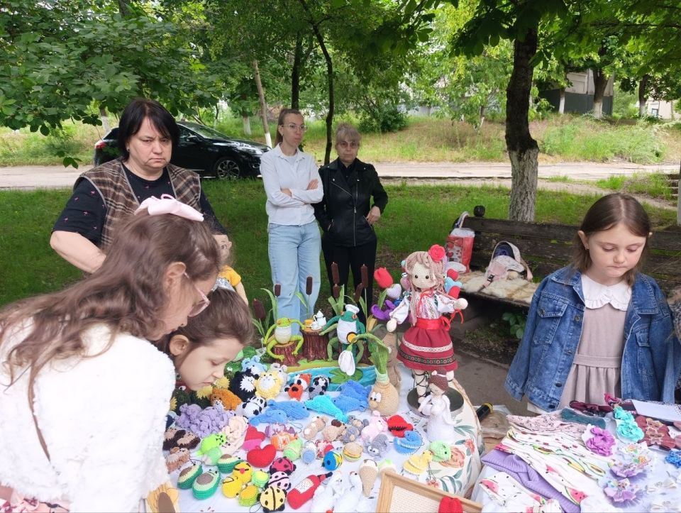 Всё для детей!. Гостеприимная «Радуга» распахнула сегодня свои двери для юных зрителей, подарив им яркий и незабываемый праздник Всё для детей!. Гостеприимная «Радуга» распахнула сегодня свои двери для юных зрителей, подарив им яркий и незабываемый праздник