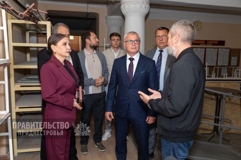 Виталий Нягу проинспектировал объекты Фонда капвложений в РКБ и ПГУ Виталий Нягу проинспектировал объекты Фонда капвложений в РКБ и ПГУ