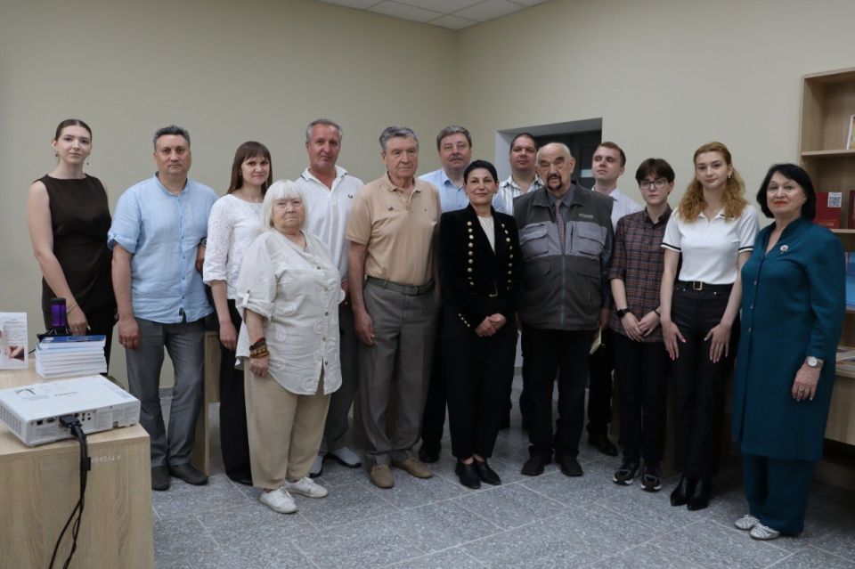 В Международный день архивов, в Центральном государственном архиве ПМР прошла встреча с известными людьми Приднестровья — держателями личных архивных фондов В Международный день архивов, в Центральном государственном архиве ПМР прошла встреча с известными людьми Приднестровья — держателями личных архивных фондов