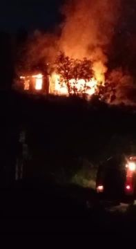 В рыбницком районе большой молокишь сгорел полностью дом
