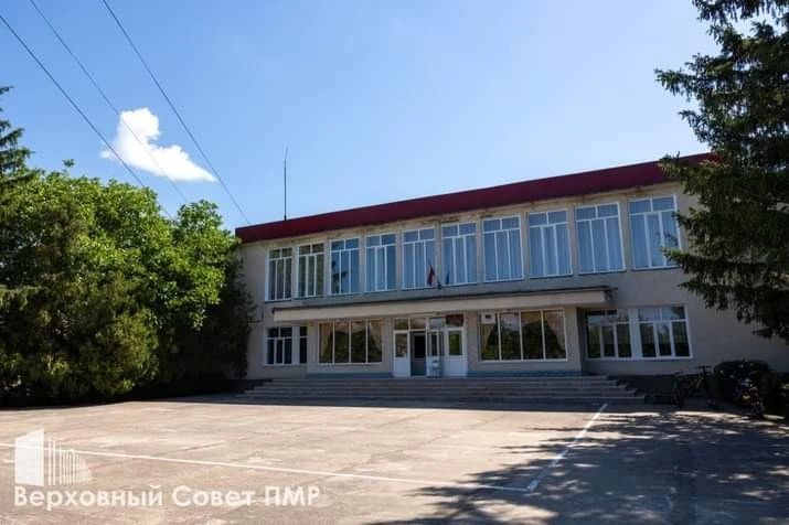 В селе Малаешты решили вопросы, с которыми жители обратились к депутату Верховного Совета по округу № 8 «Южный» Юрию Евтодиеву В селе Малаешты решили вопросы, с которыми жители обратились к депутату Верховного Совета по округу № 8 «Южный» Юрию Евтодиеву