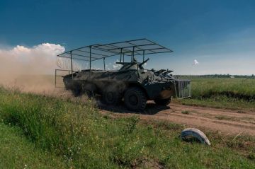 ПОЛЕВОЙ ВЫХОД КУРСАНТОВ ПРОДОЛЖИЛСЯ ВОЖДЕНИЕМ БТР И СТРЕЛЬБАМИ ИЗ МИНОМЕТА