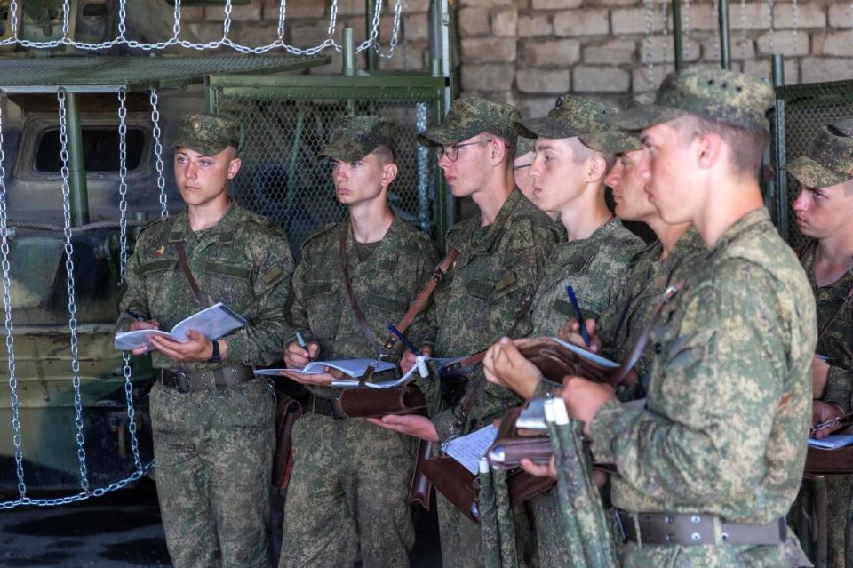 ПОЛЕВОЙ ВЫХОД КУРСАНТОВ ПРОДОЛЖИЛСЯ ВОЖДЕНИЕМ БТР И СТРЕЛЬБАМИ ИЗ МИНОМЕТА ПОЛЕВОЙ ВЫХОД КУРСАНТОВ ПРОДОЛЖИЛСЯ ВОЖДЕНИЕМ БТР И СТРЕЛЬБАМИ ИЗ МИНОМЕТА