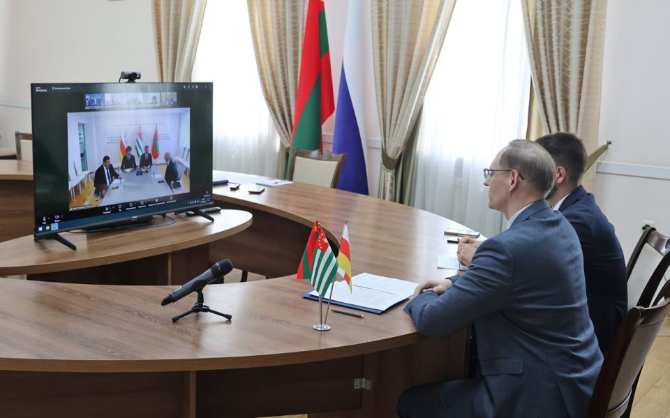 Министры иностранных дел Приднестровья, Абхазии и Южной Осетии провели онлайн-совещание и приняли Совместную декларацию Министры иностранных дел Приднестровья, Абхазии и Южной Осетии провели онлайн-совещание и приняли Совместную декларацию