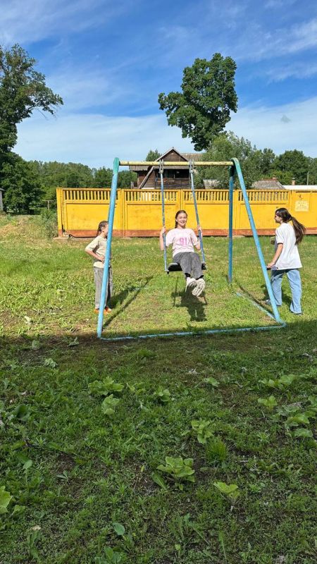 В «Днестровских зорях» открылся первый летний заезд в детский лагерь В «Днестровских зорях» открылся первый летний заезд в детский лагерь