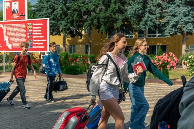 Летний сезон детского оздоровления стартовал в «Днестровских зорях» Летний сезон детского оздоровления стартовал в «Днестровских зорях»