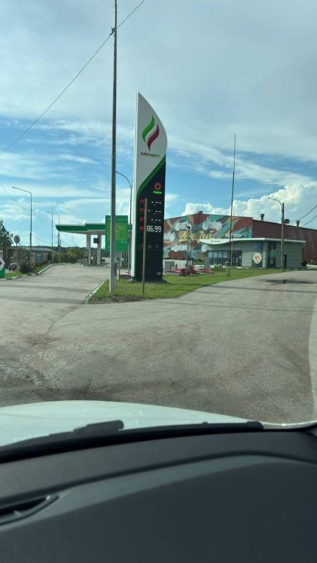 Проблемы с бензином возникли в ряде регионов России — СМИ Проблемы с бензином возникли в ряде регионов России — СМИ
