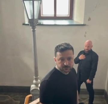 «Мы еще скажем», — Зеленский ответил на вопрос журналиста о том, что бы он сказал Путину после прилета по Лавре