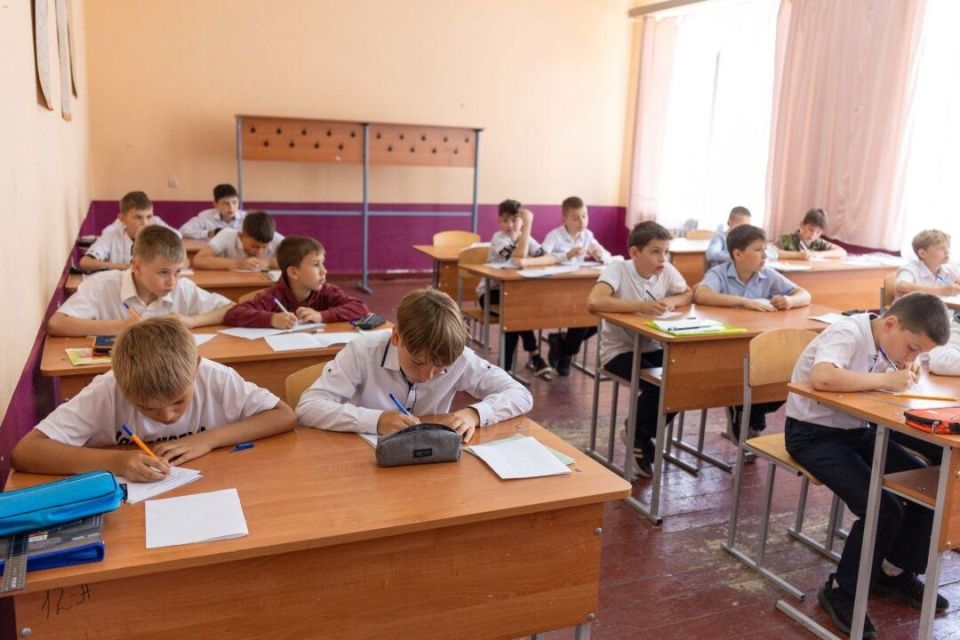 Будущие суворовцы продолжают сдавать вступительные экзамены Будущие суворовцы продолжают сдавать вступительные экзамены