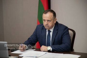Премьер Александр Розенберг – органам власти: «Убедительно прошу планировать свои расходы не из иллюзий, а из реалий»
