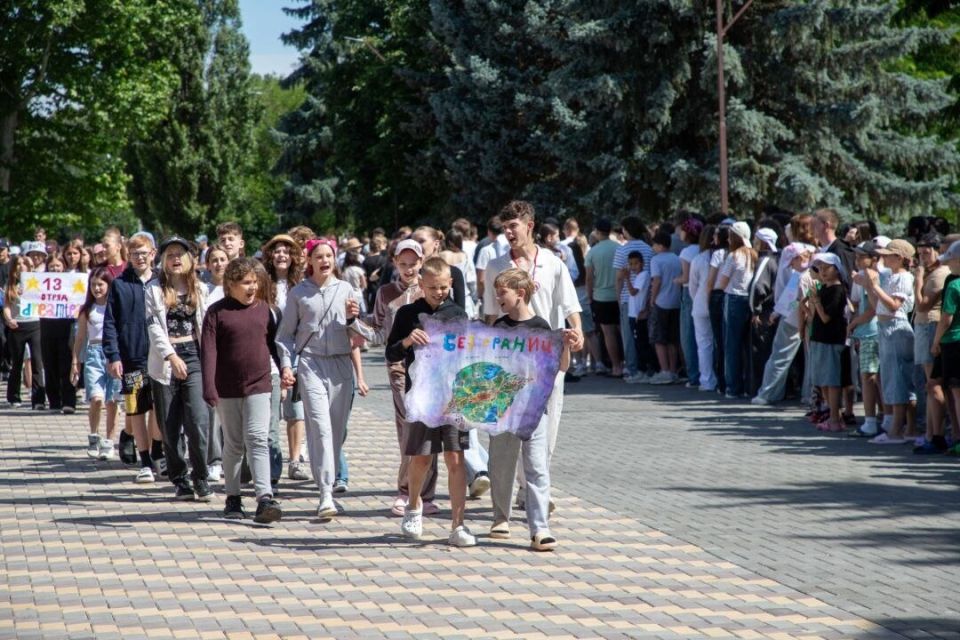 «ДНЕСТРОВСКИЕ ЗОРИ» ДАЛИ СТАРТ ЛЕТНЕМУ ОТДЫХУ «ДНЕСТРОВСКИЕ ЗОРИ» ДАЛИ СТАРТ ЛЕТНЕМУ ОТДЫХУ
