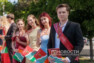 190 выпускников окончили школы Приднестровья с медалями в этом году