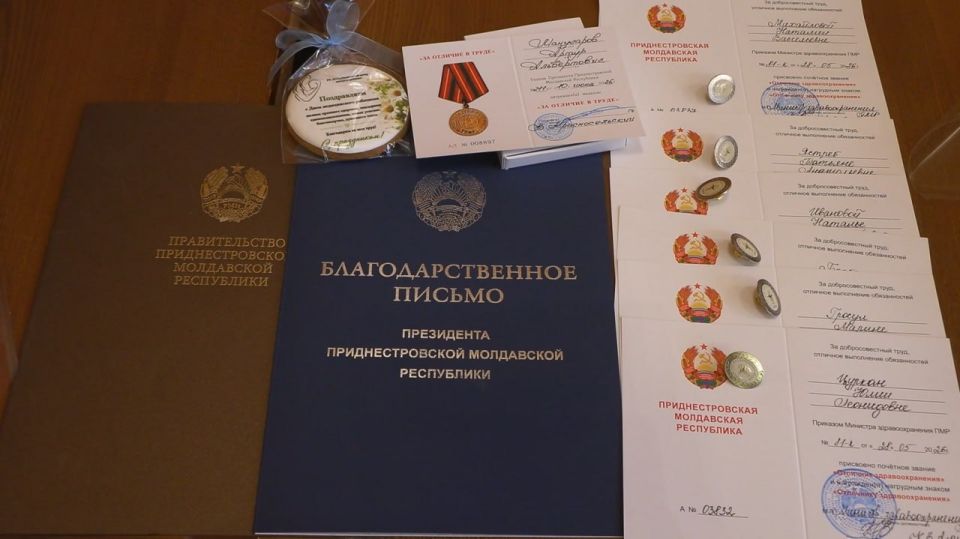 «Запоминается рождение здорового ребёнка, и когда его мама чувствует себя хорошо. А потом идёшь по улице – а с тобой здороваются дети и их родители» «Запоминается рождение здорового ребёнка, и когда его мама чувствует себя хорошо. А потом идёшь по улице – а с тобой здороваются дети и их родители»