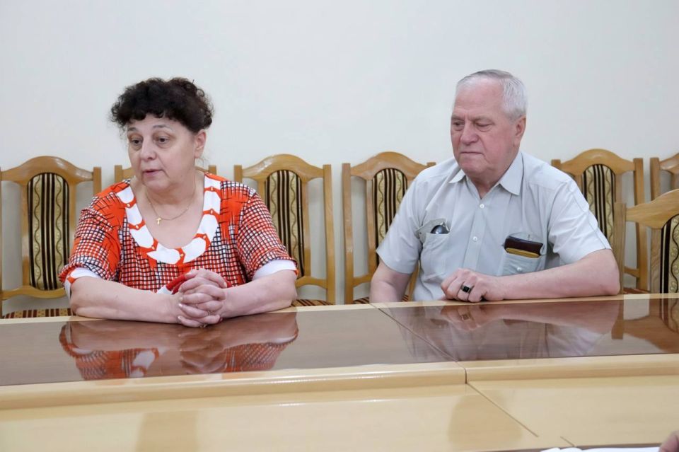 Глава столичной администрации Илона Тюряева, совместно с заместителями и профильными специалистами, провела очередной приём граждан по личным вопросам Глава столичной администрации Илона Тюряева, совместно с заместителями и профильными специалистами, провела очередной приём граждан по личным вопросам