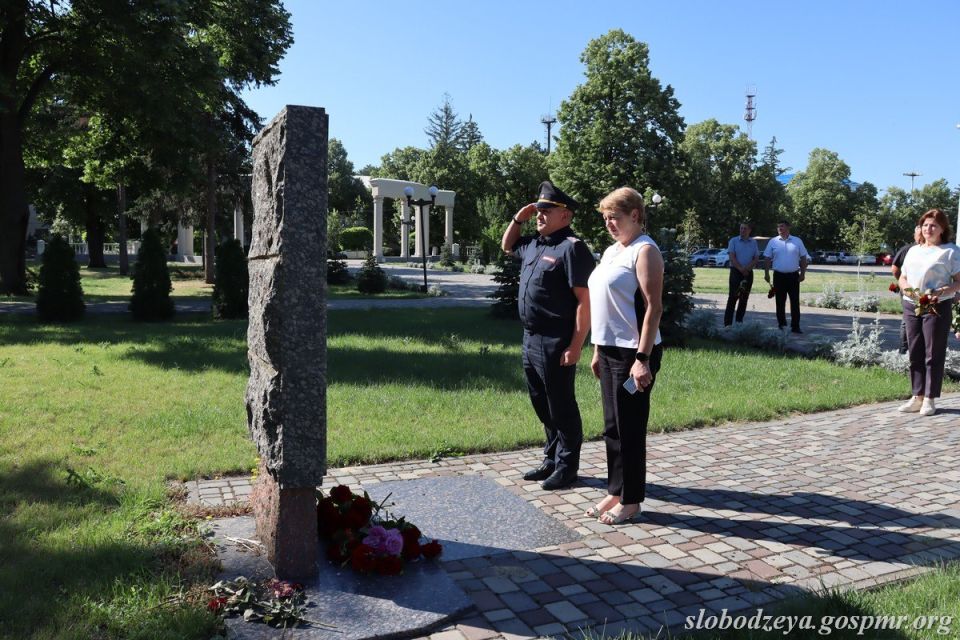 Память погибших защитников Приднестровья почтили и в Слободзее Память погибших защитников Приднестровья почтили и в Слободзее