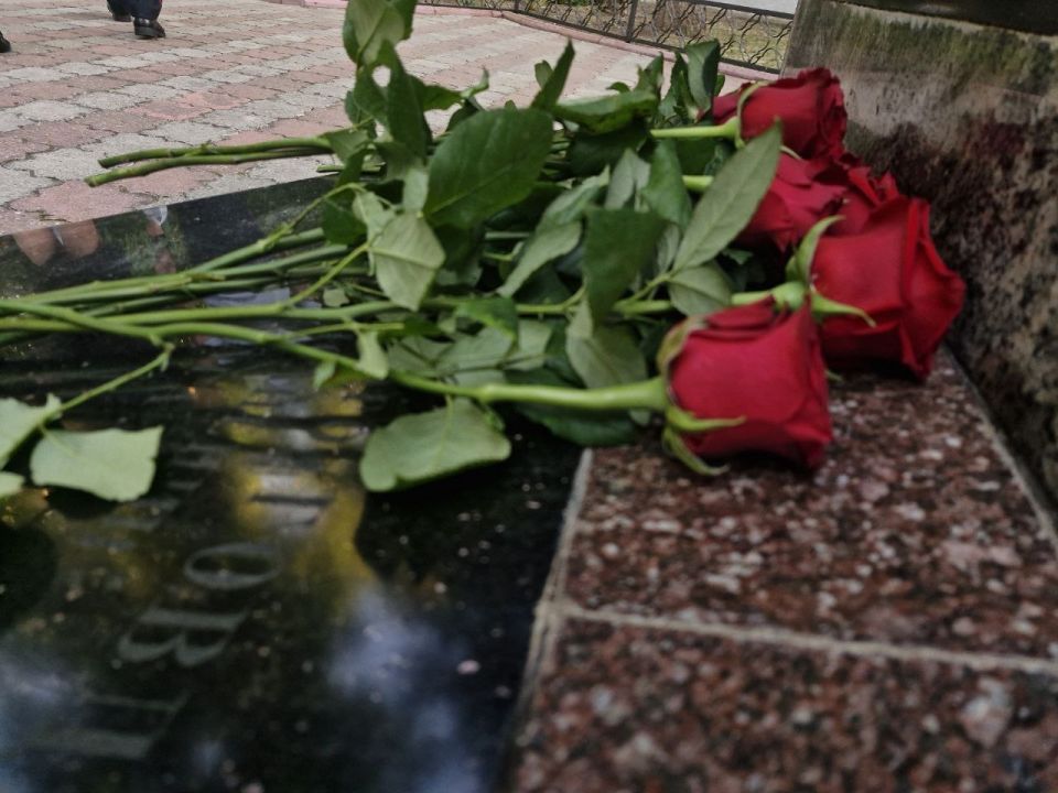 Память погибших коллег почтили сотрудники УВД г. Бендеры Память погибших коллег почтили сотрудники УВД г. Бендеры