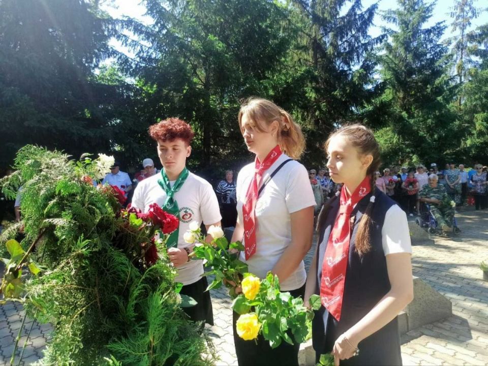 В Дубоссарах проходят памятные мероприятия, посвящённые Дню Бендерской трагедии В Дубоссарах проходят памятные мероприятия, посвящённые Дню Бендерской трагедии