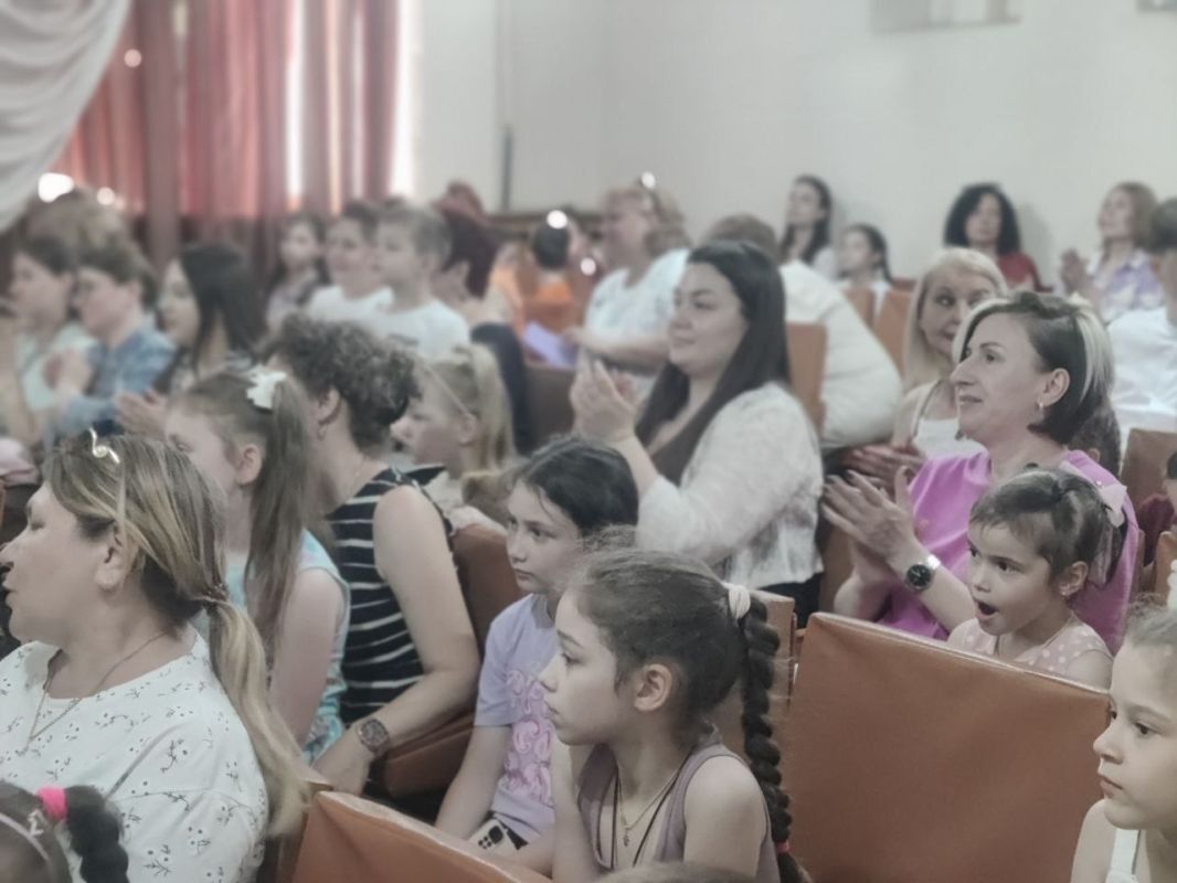 В Центральной городской библиотеке состоялась 23-я церемония награждения участников фестиваля «Виват, Россия!» В Центральной городской библиотеке состоялась 23-я церемония награждения участников фестиваля «Виват, Россия!»