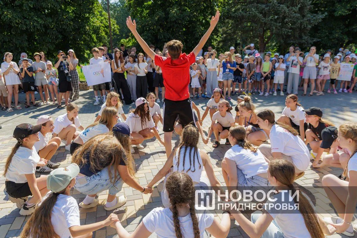 В «Днестровских зорях» открылась вторая смена В «Днестровских зорях» открылась вторая смена