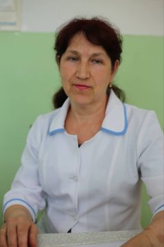 За 30 лет работы Валентина Иванова стала для тысяч детей первым в жизни врачом