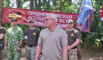 Виталий Нягу посетил военно-патриотический лагерь «Марс» На протяжение двух десятилетий лагерь объединяет ребят из разных городов и районов республики. В этом году участниками смены стали 67 юношей и девушек в возрасте от 14...