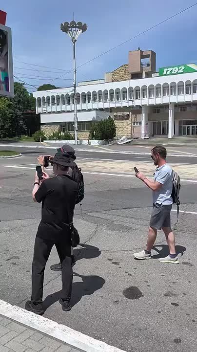 Туристы приехали в Приднестровье и впервые в жизни увидели Кибертрак