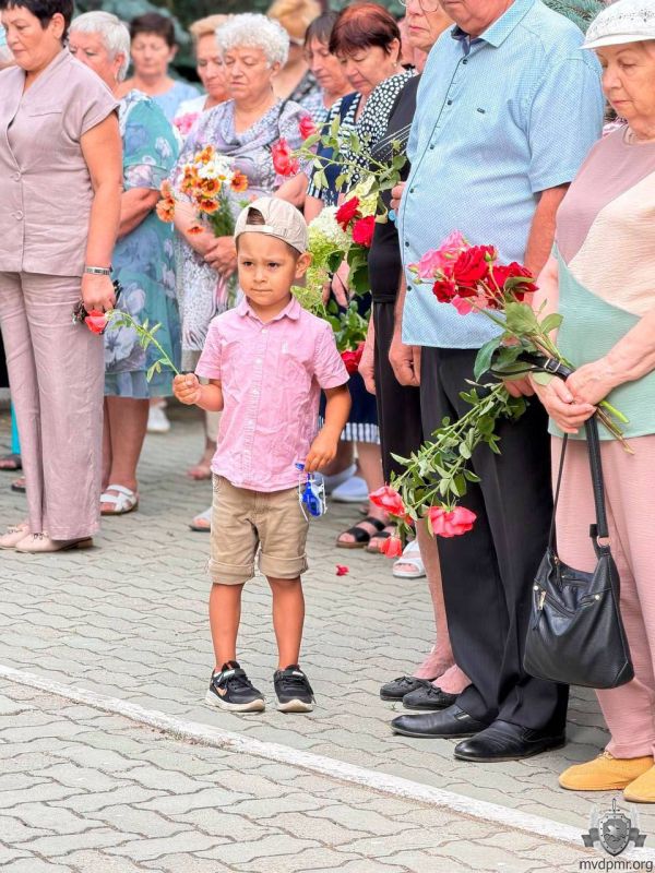 Это забыть невозможно. В Дубоссарах выразили уважение павшим при артобстрелах 6 июля 1992 года Это забыть невозможно. В Дубоссарах выразили уважение павшим при артобстрелах 6 июля 1992 года
