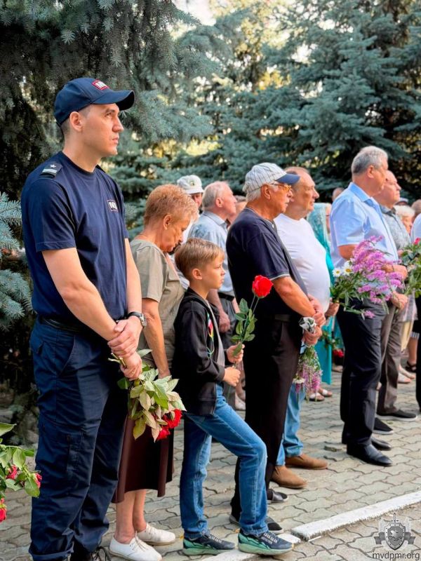 Это забыть невозможно. В Дубоссарах выразили уважение павшим при артобстрелах 6 июля 1992 года Это забыть невозможно. В Дубоссарах выразили уважение павшим при артобстрелах 6 июля 1992 года