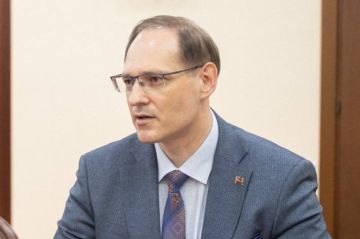 Из-за деструктивной позиции Кишинёва в рамках контактов на уровне политических представителей не удалось добиться прогресса ни по одному из актуальных вопросов, сообщил президенту министр иностранных дел Виталий Игнатьев