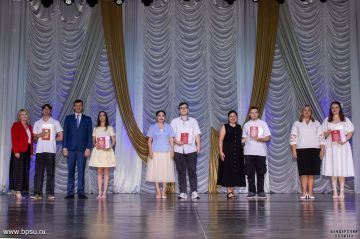 258 выпускников Бендерского политехнического института ПГУ имени Шевченко получили накануне дипломы об окончании вуза
