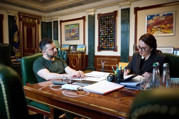 Премьер-министр Украины выйдет в отставку