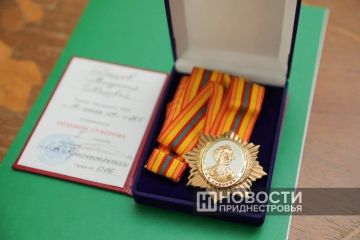 Ветеран Владимир Громов награждён орденом Суворова I степени