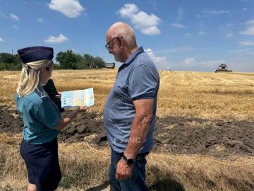Аграриям продолжают напоминать о правилах пожарной безопасности