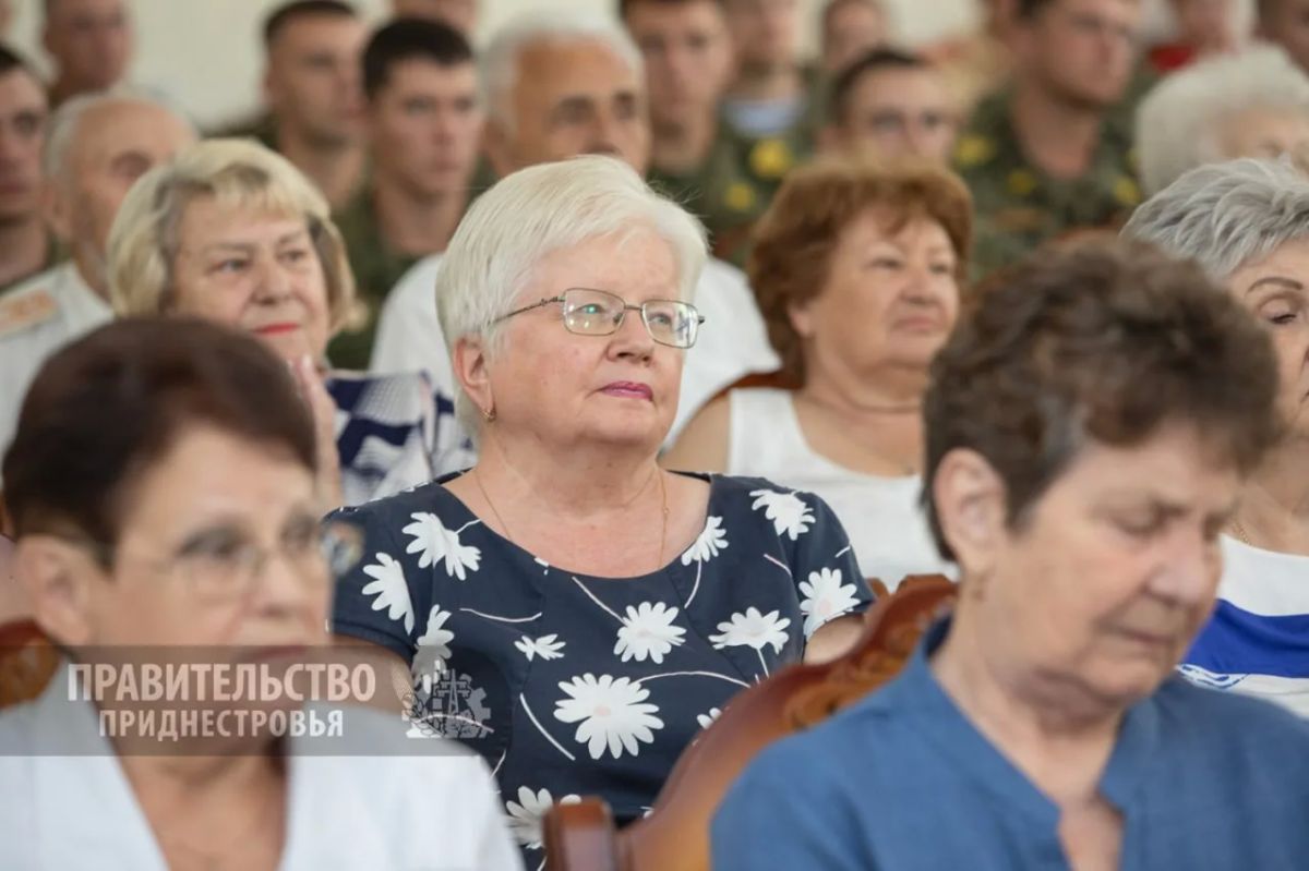 Ветеран Великой Отечественной войны Владимир Громов отмечает столетие Ветеран Великой Отечественной войны Владимир Громов отмечает столетие