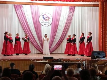 ЗАРТАЯНОЧКИ. ПЕРВЫЕ 10 ЛЕТ БОЛЬШОЙ ИСТОРИИ