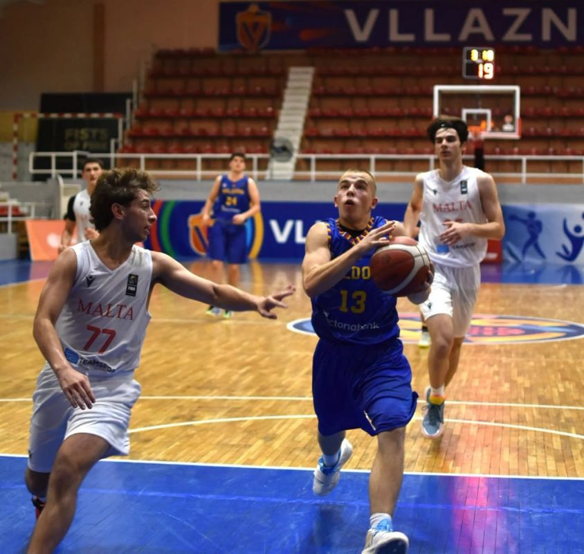 Молдавские баскетболисты стартовали с победы на Евробаскете U18 Молдавские баскетболисты стартовали с победы на Евробаскете U18