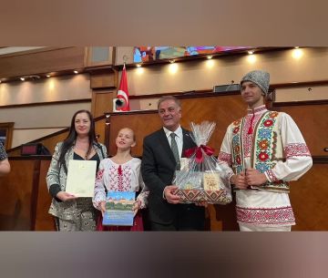 Бендерский ансамбль песни и танца «Приетения» выступил на международном фестивале в Стамбуле