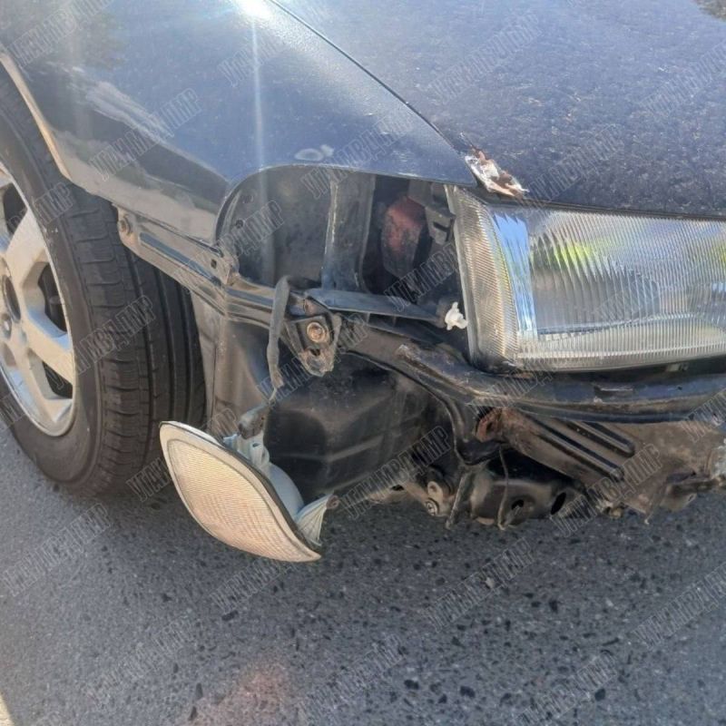 Ребёнок на самокате попал под колёса авто Ребёнок на самокате попал под колёса авто