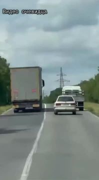 Опасный манёвр. . На подъёме в гору – через сплошную