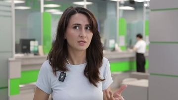Мошенники устраивают спектакль со спецназом, штурмом и «мордой в пол» прямо во время разговора с жертвой