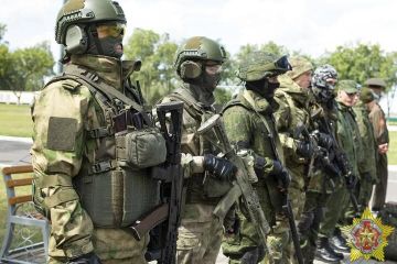 Беларусь формирует десантно-штурмовую бригаду у границы с Украиной, она будет дислоцироваться вблизи Гомеля, — командующий силами специальных операций ВС Беларуси Ильюкевич