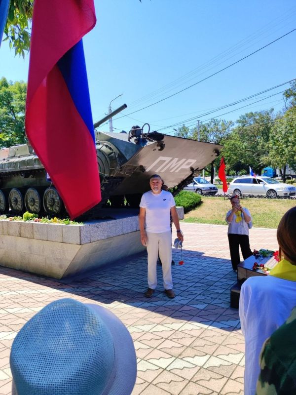 Бендерчане приняли участие в автопробеге, посвящённом Дню миротворца и Дню памяти погибших защитников Приднестровья Бендерчане приняли участие в автопробеге, посвящённом Дню миротворца и Дню памяти погибших защитников Приднестровья
