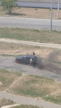 От подписчиков - горит авто