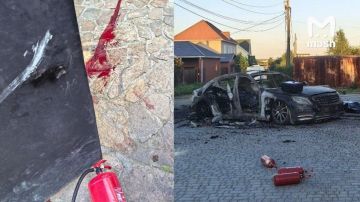 Автора тг-канала "Повёрнутые на войне" и разработчика дрона "Упырь" Владимира Ткачука подорвали в его Mercedes-Benz под Екатеринбургом — сработало взрывное устройство, заложенное под автомобиль