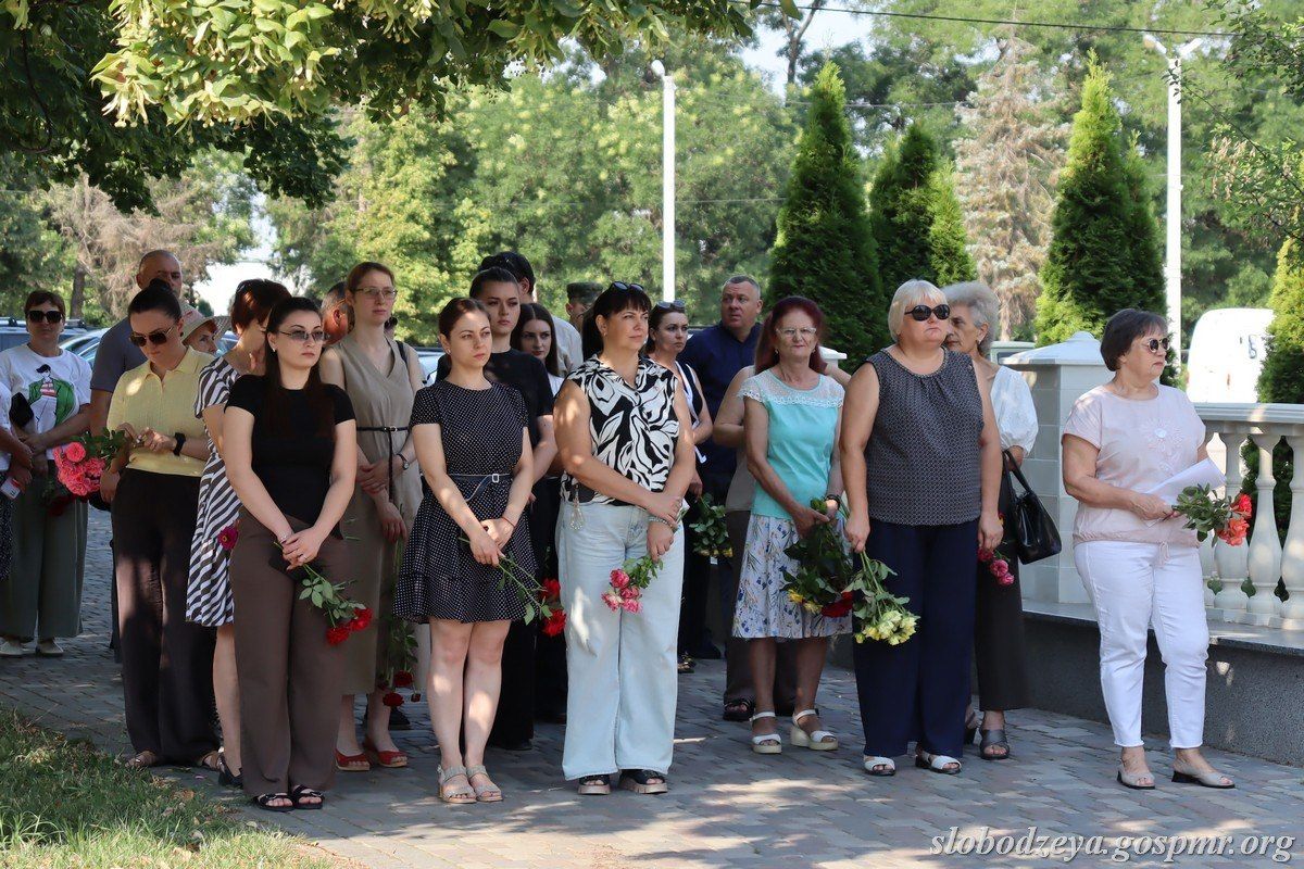 Память погибших в годы немецко-румынской оккупации почтили в Слободзее Память погибших в годы немецко-румынской оккупации почтили в Слободзее