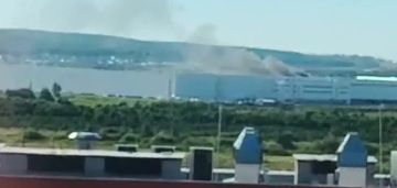 В Екатеринбурге ударили по складу ВБ. Начался пожар
