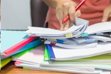 Минпрос сократил бумажную нагрузку на учителей школ