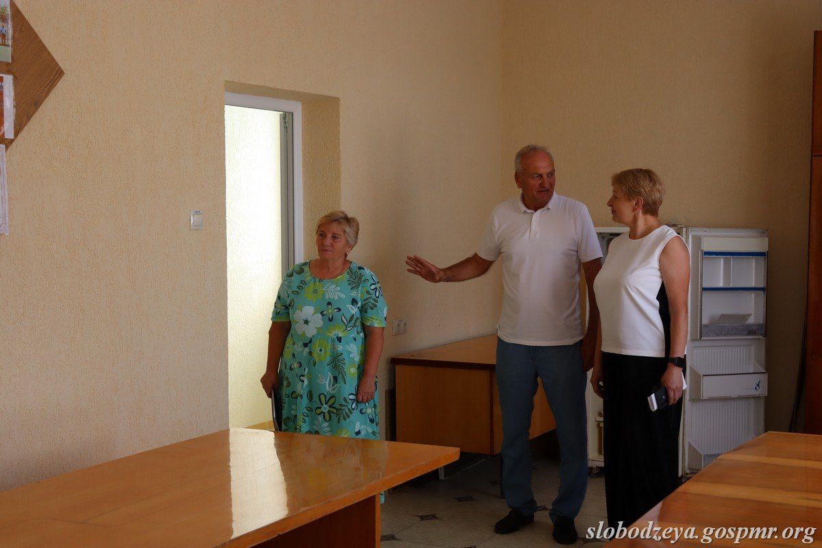 Проверку готовности учреждений образования к новому учебному году завершили в Слободзейском районе Проверку готовности учреждений образования к новому учебному году завершили в Слободзейском районе