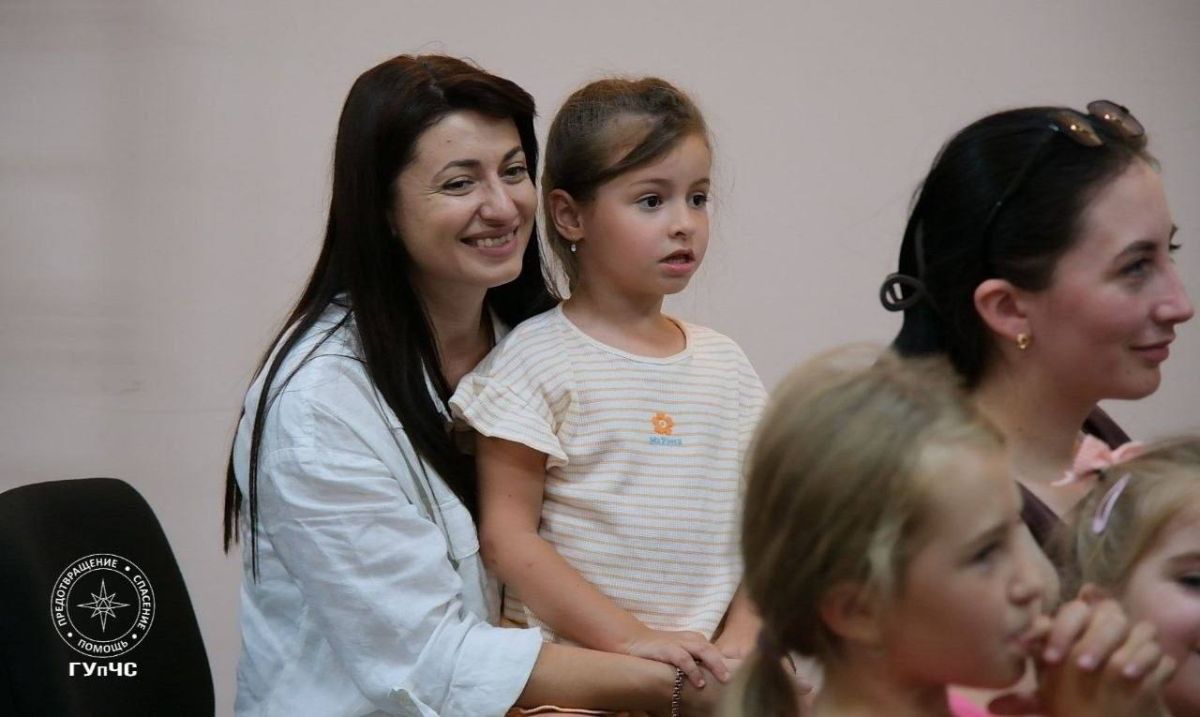 В столичной пожарной части наградили участников конкурса «Безопасность словами детей» В столичной пожарной части наградили участников конкурса «Безопасность словами детей»
