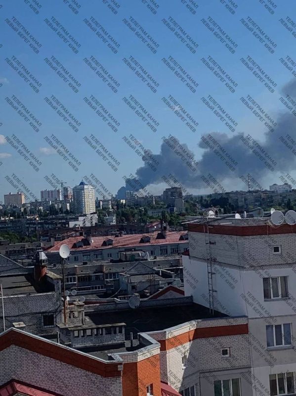 В Киеве прямо сейчас идут прилеты "Гераней" В Киеве прямо сейчас идут прилеты "Гераней"